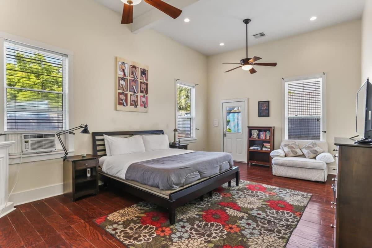 Art Filled Sanctuary In The Heart Of Mid
